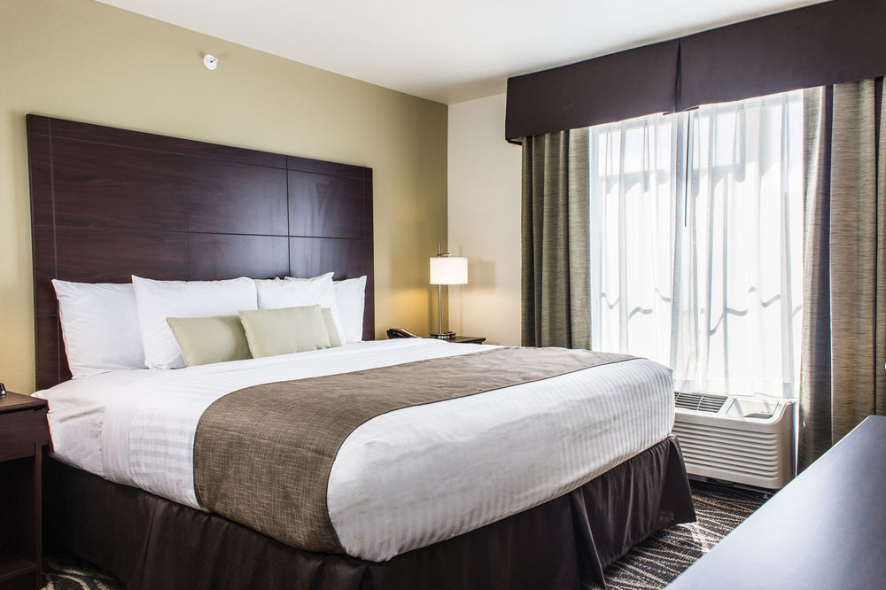 Cobblestone Hotel & Suites - Chippewa Falls Buitenkant foto