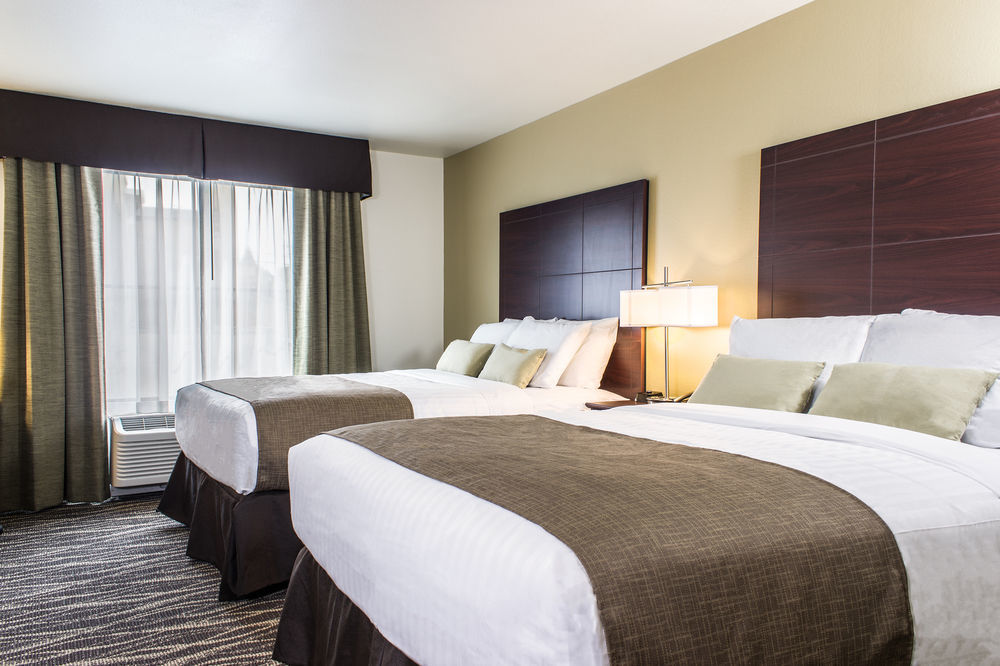 Cobblestone Hotel & Suites - Chippewa Falls Buitenkant foto