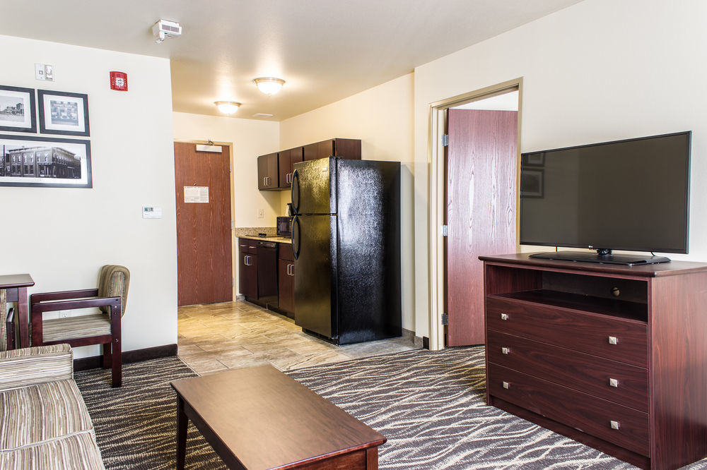 Cobblestone Hotel & Suites - Chippewa Falls Buitenkant foto