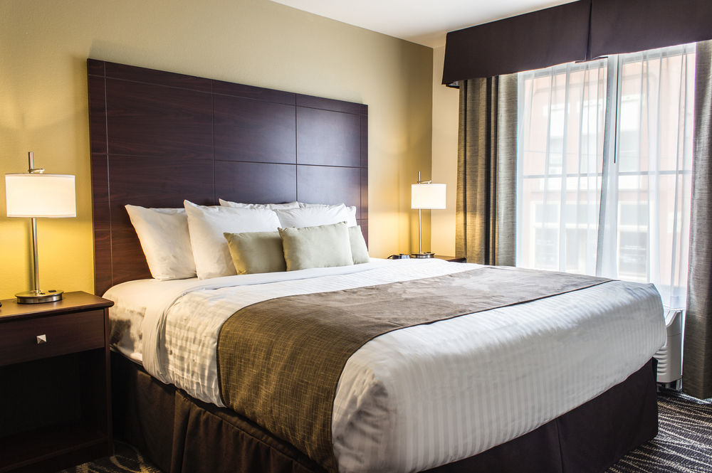 Cobblestone Hotel & Suites - Chippewa Falls Buitenkant foto
